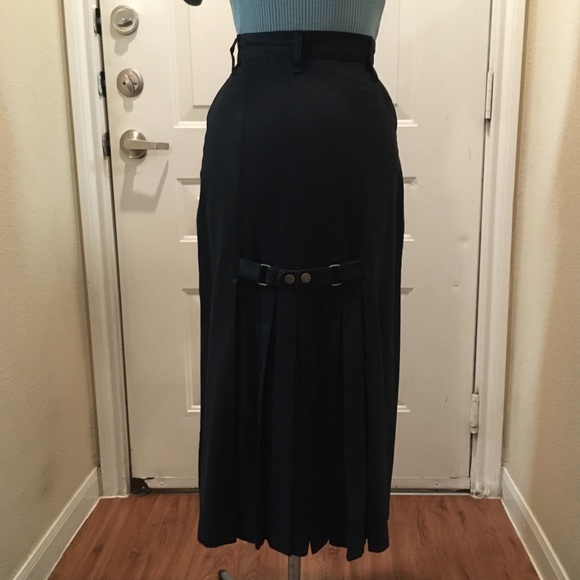 A-line Skirt - Picture 3 of 11